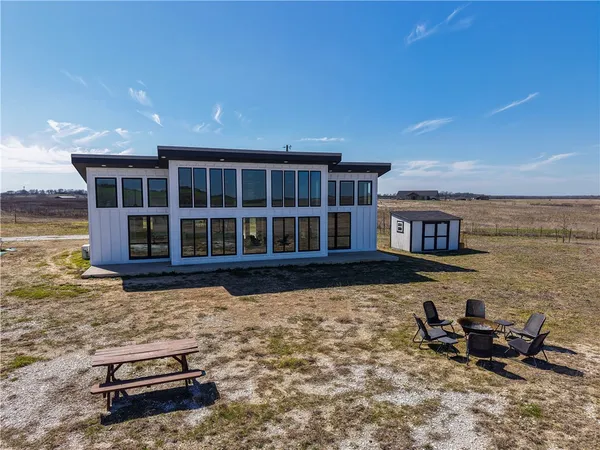 $540,000 | 232 HCR 2302 South, Abbott, TX 76621