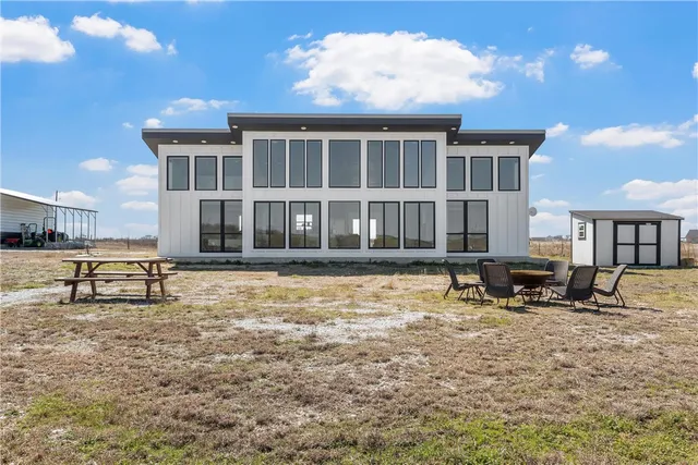 $540,000 | 232 HCR 2302 South, Abbott, TX 76621