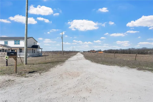 $540,000 | 232 HCR 2302 South, Abbott, TX 76621