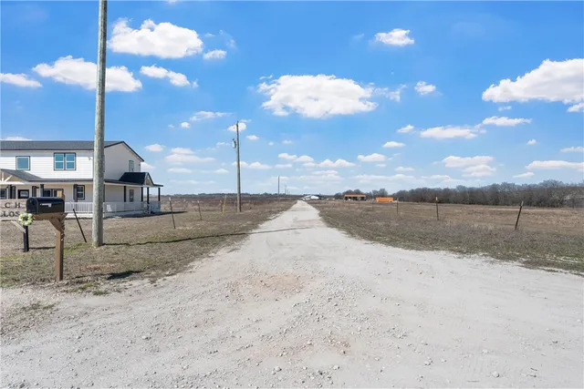 $540,000 | 232 HCR 2302 South, Abbott, TX 76621