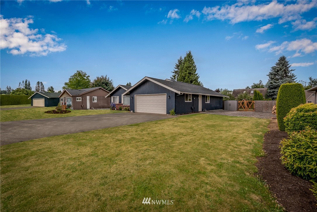 8635 Bender Road Lynden, WA 98264 - Photo 3 of 34 Gallery Image 3
