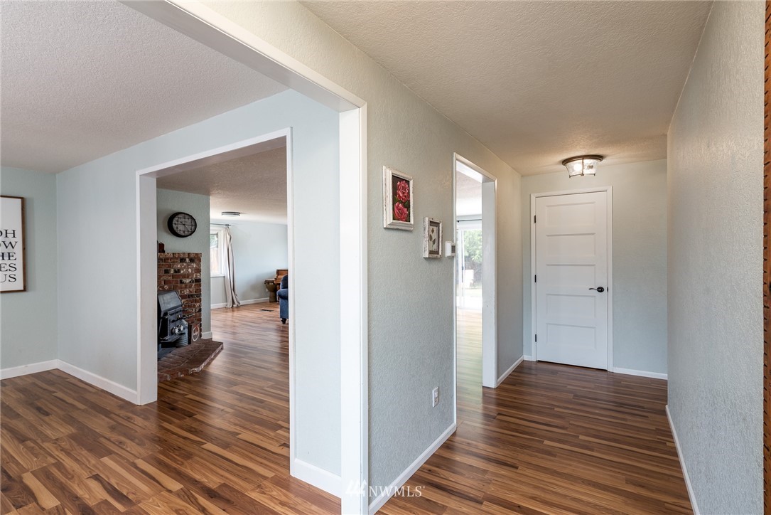 8635 Bender Road Lynden, WA 98264 - Photo 7 of 34 Gallery Image 7
