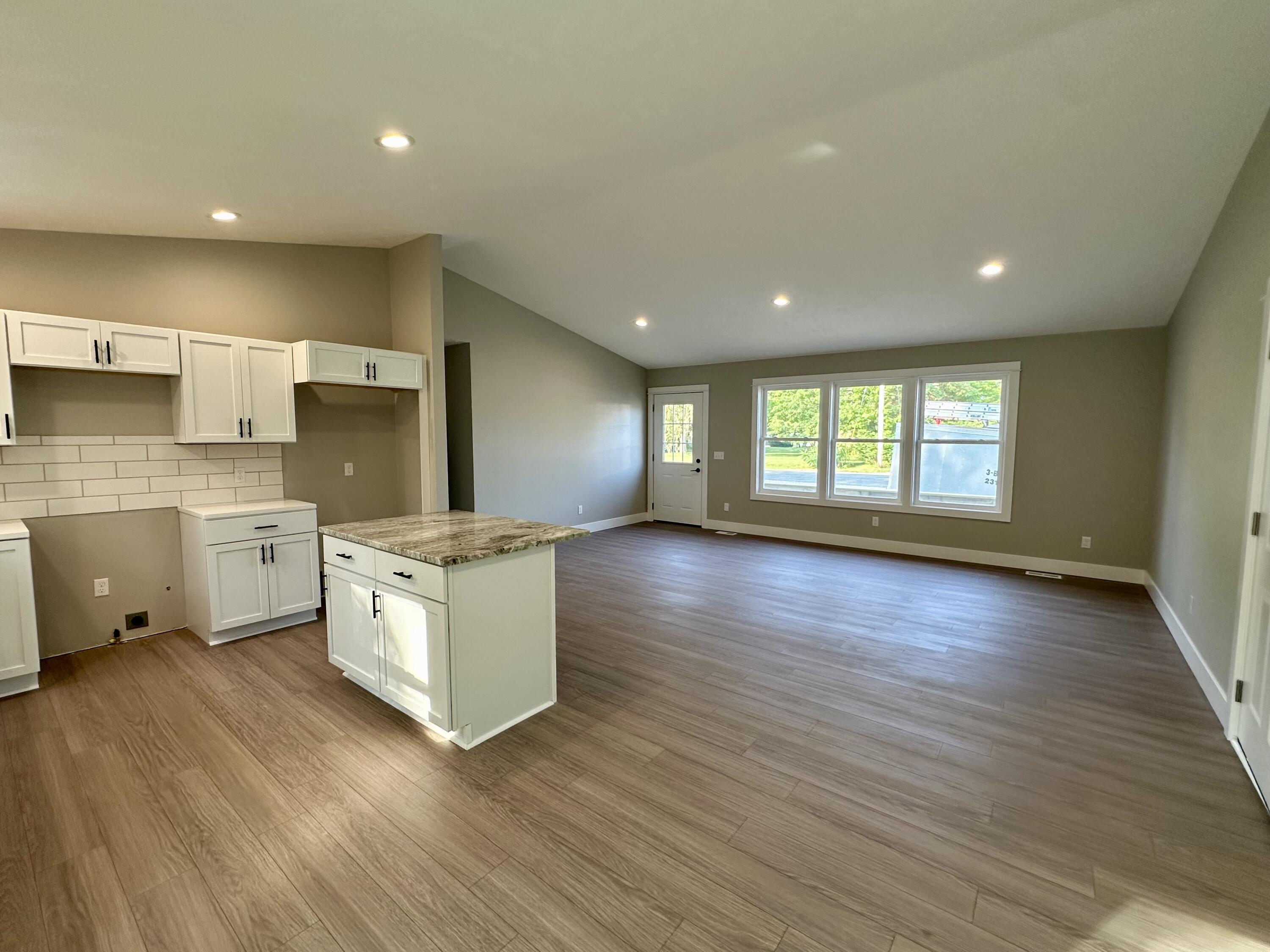 2198 Riegler Road Muskegon, MI 49445 - Photo 5 of 16 Photo Sep 12 2024, 10 18 52 AM