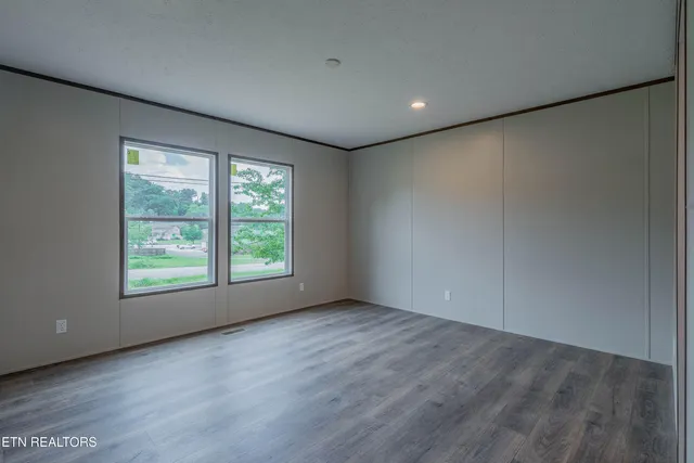 $195,000 | 505 East Hemlock Street, La Follette, TN 37766