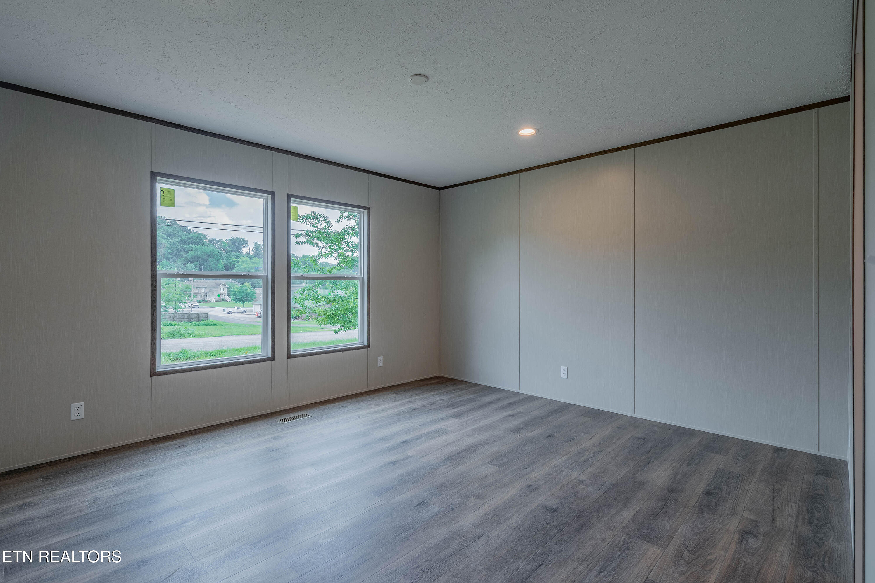 505 East Hemlock Street La Follette, TN 37766 - Photo 21 of 29 A7303096-HDR