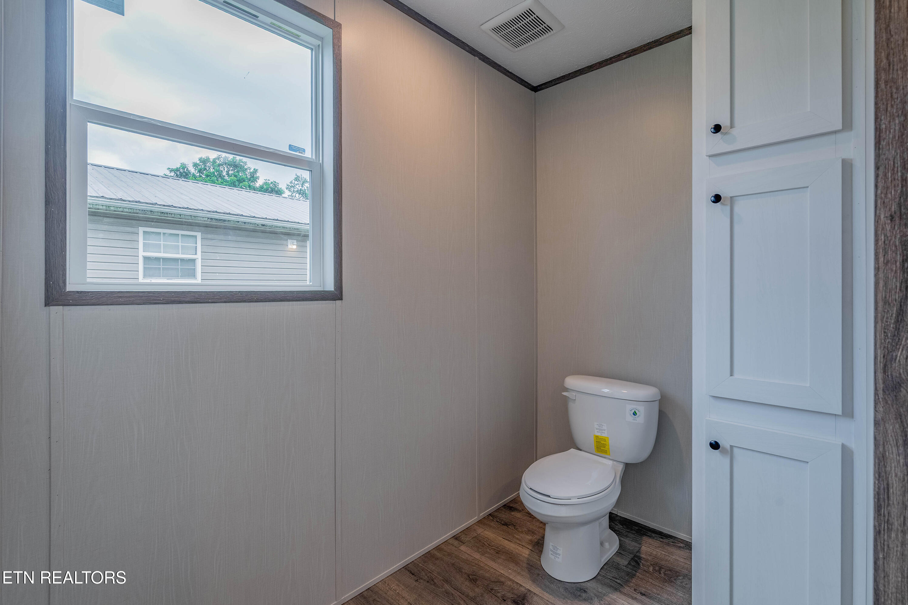 505 East Hemlock Street La Follette, TN 37766 - Photo 23 of 29 A7303108-HDR