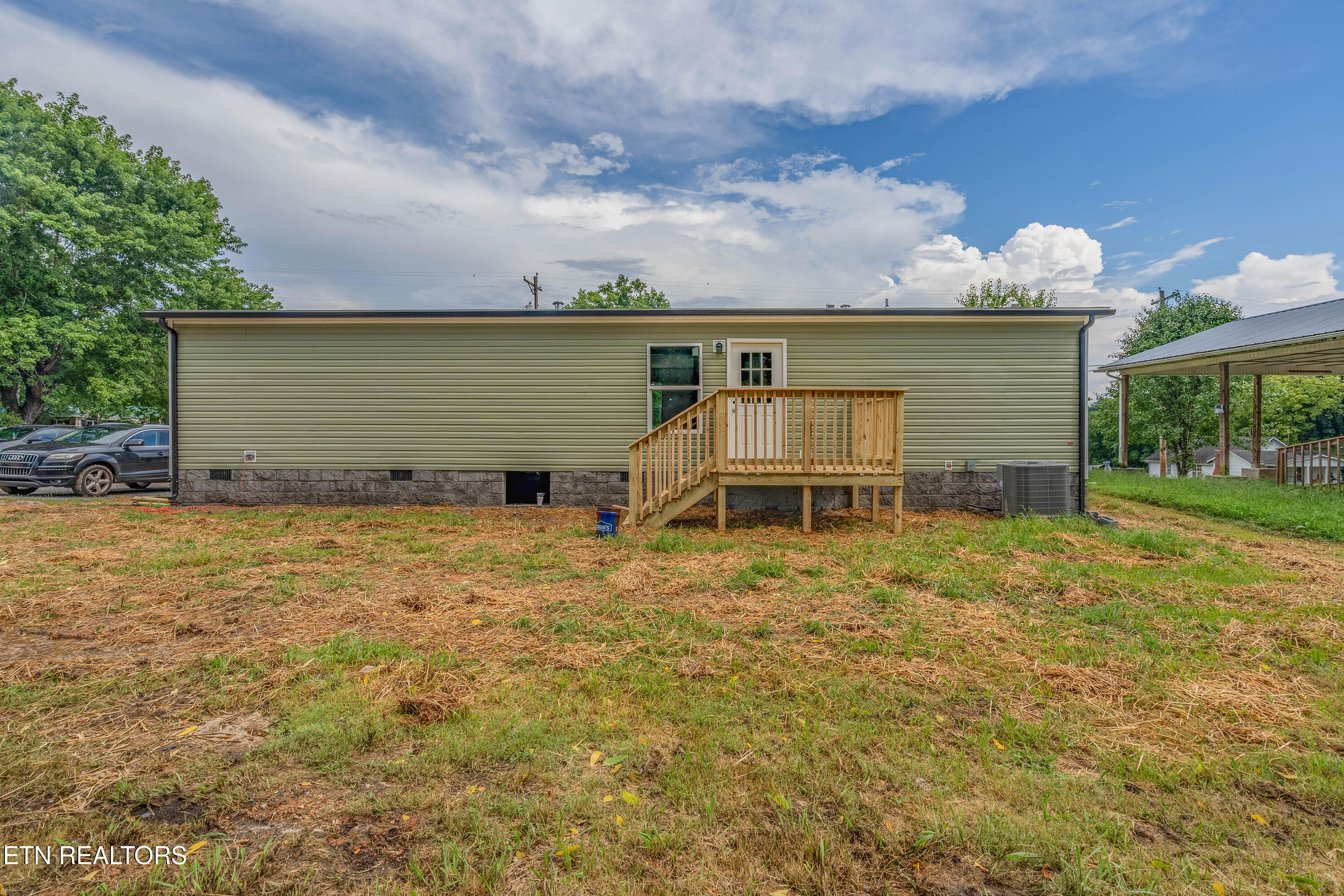 505 East Hemlock Street La Follette, TN 37766 - Photo 27 of 29 A7303123-HDR