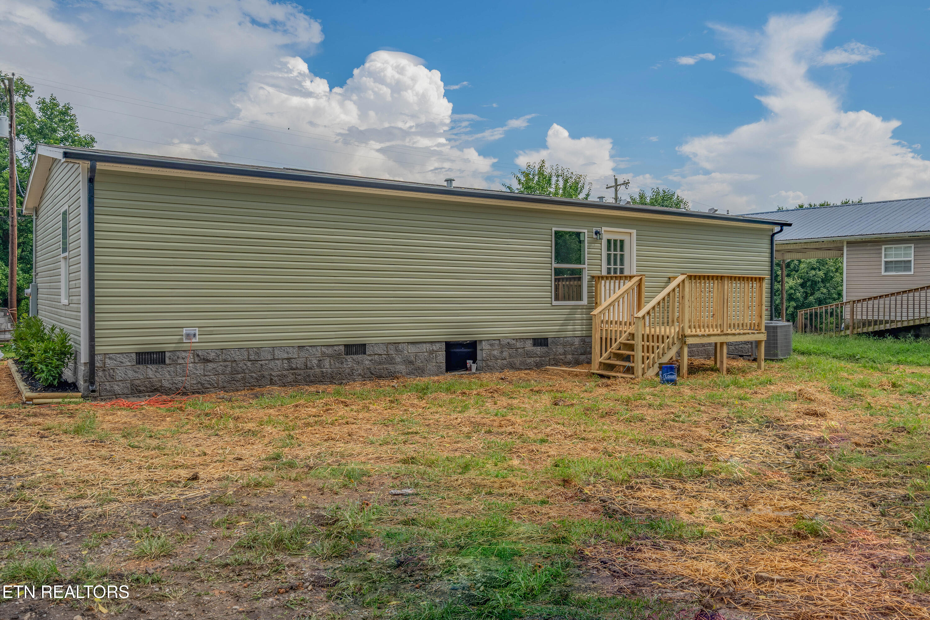 505 East Hemlock Street La Follette, TN 37766 - Photo 29 of 29 A7303129-HDR