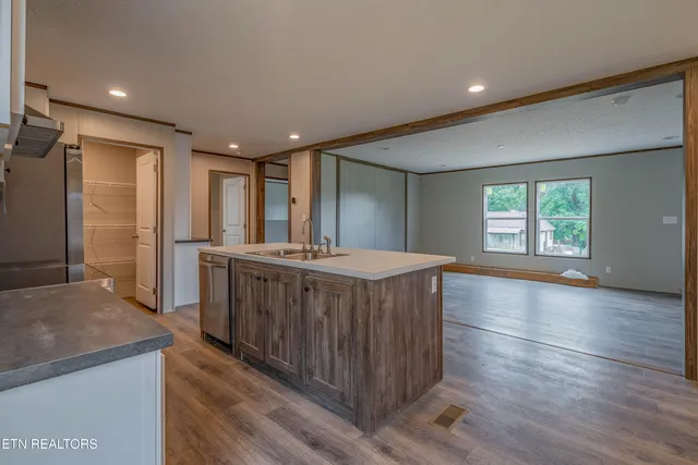 $195,000 | 505 East Hemlock Street, La Follette, TN 37766