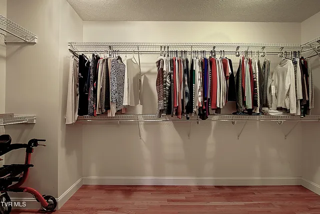 $684,900 | 295 Sunrise Drive, Elizabethton, TN 37643