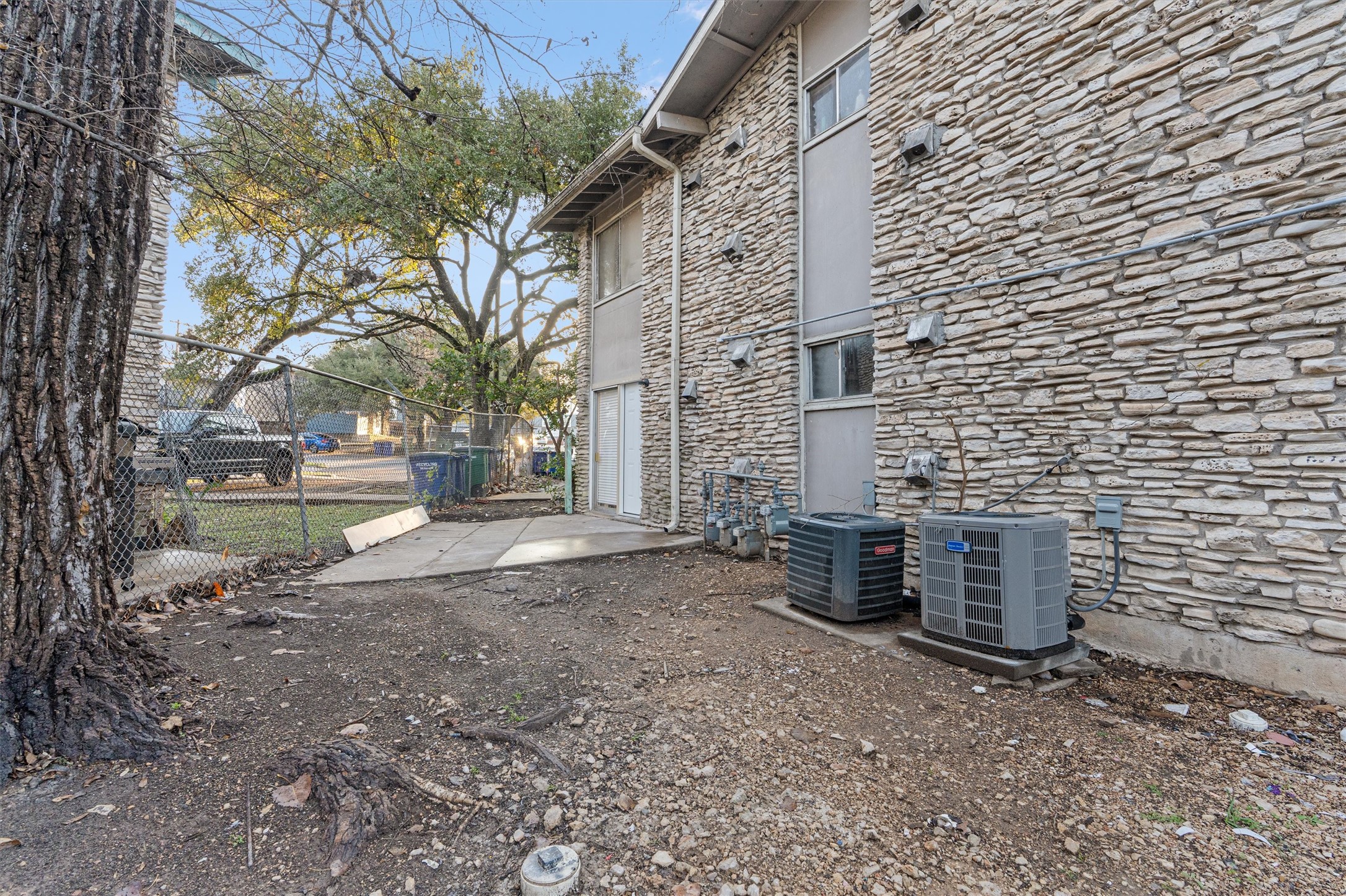 2501 Manor Circle, Unit A Austin, TX 78723 - Photo 16 of 18