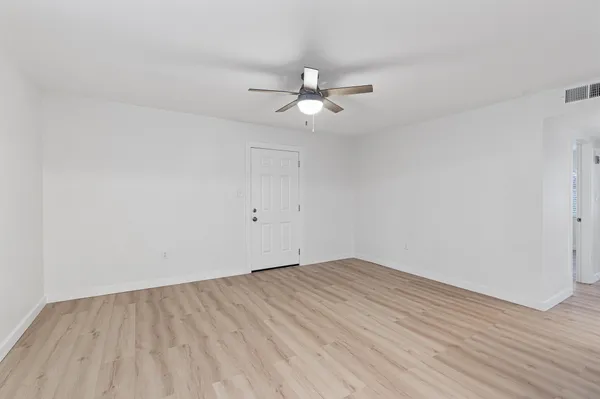 $1,395 | 2501 Manor Circle, Unit A, Austin, TX 78723