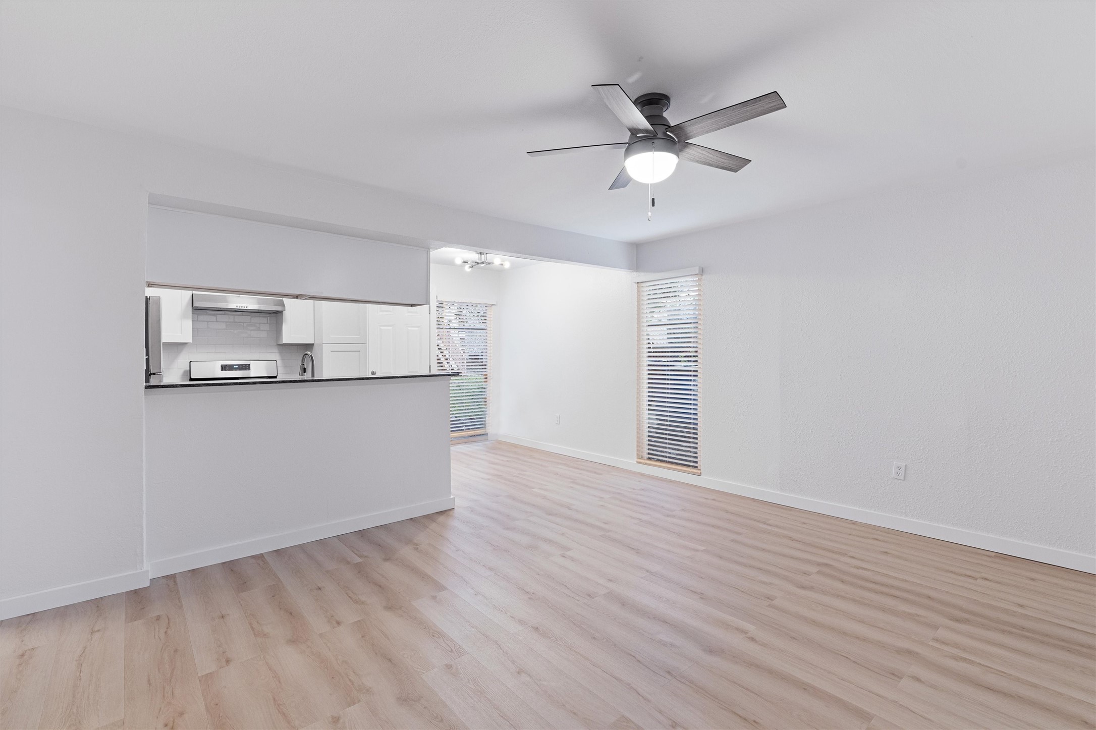 2501 Manor Circle, Unit A Austin, TX 78723 - Photo 3 of 18