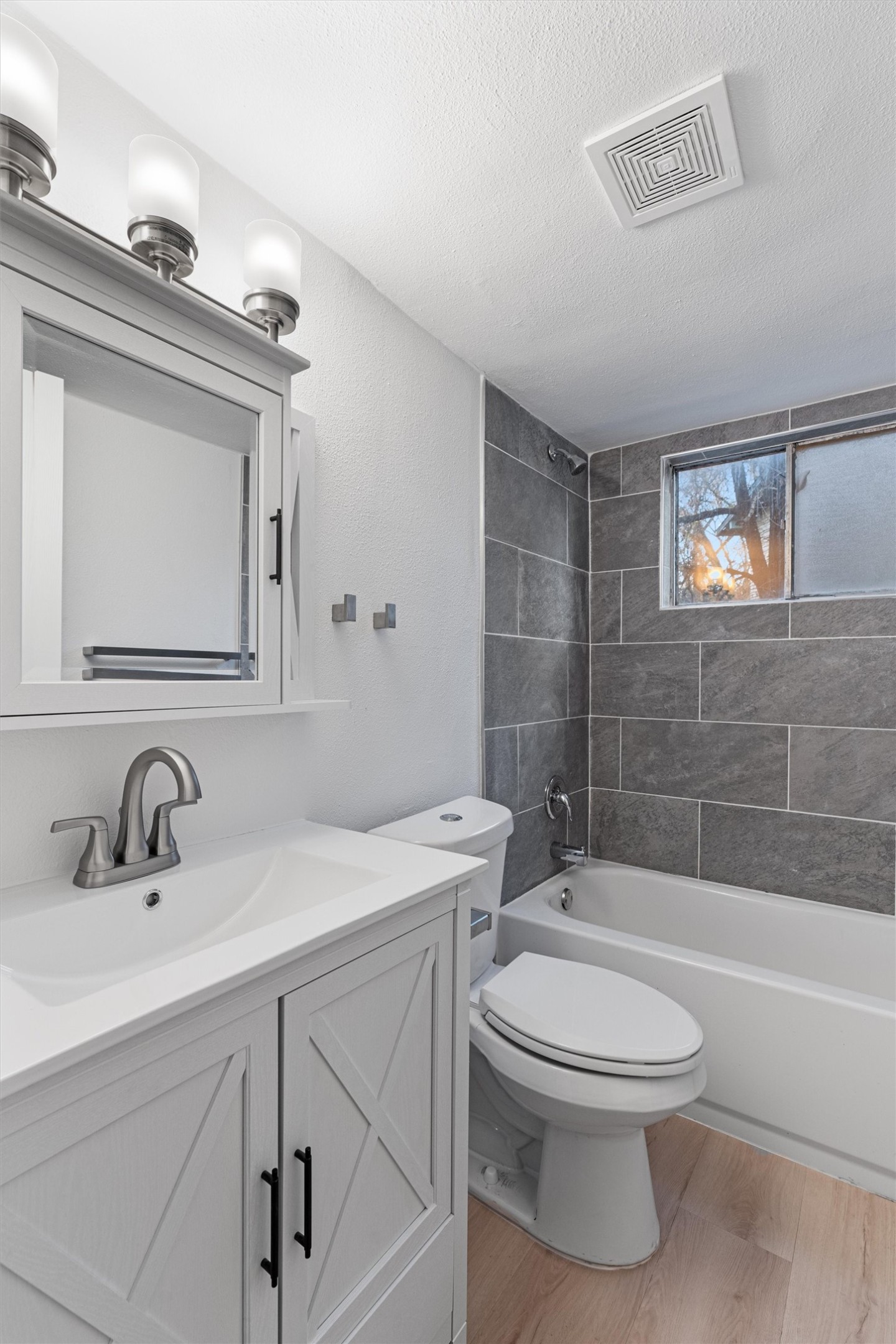 2501 Manor Circle, Unit A Austin, TX 78723 - Photo 9 of 18