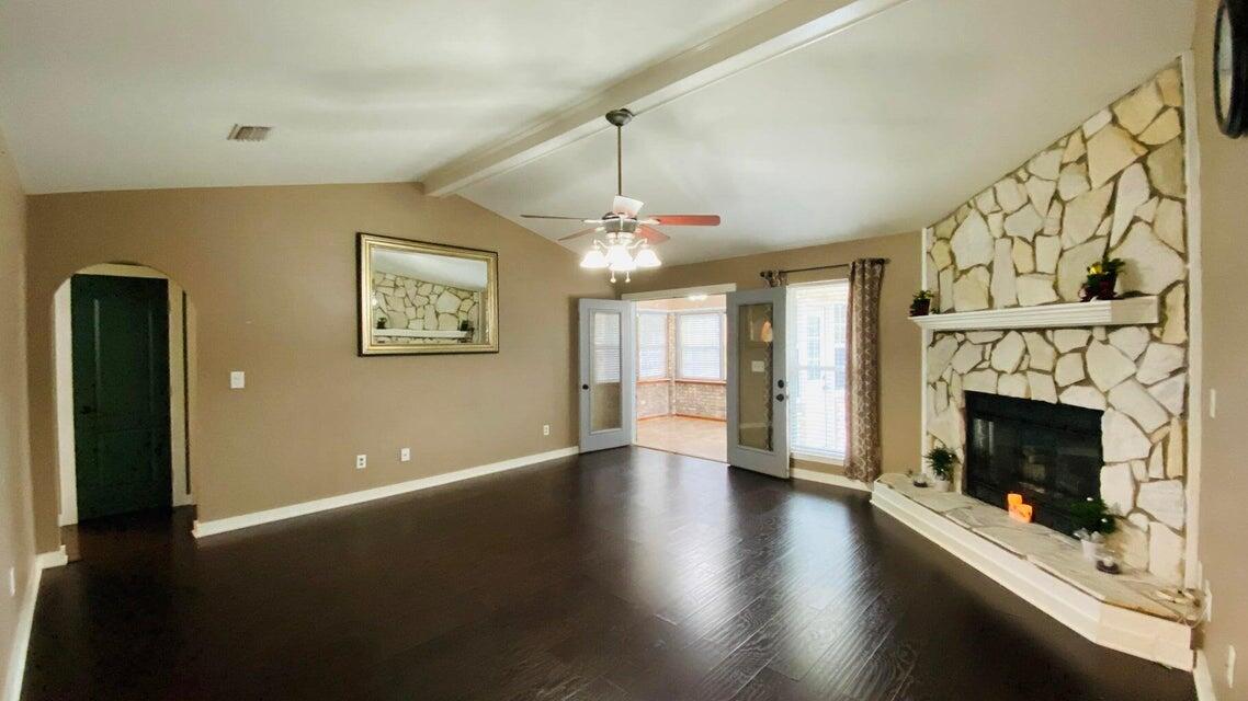 401 Evans Road Niceville, FL 32578 - Photo 7 of 29 20250106193211640872000000-o