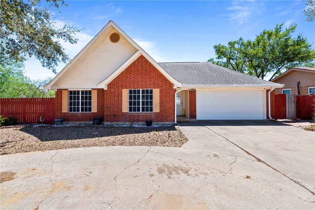 1201 Alaska Street Alice, TX 78332 - Photo 1 of 25