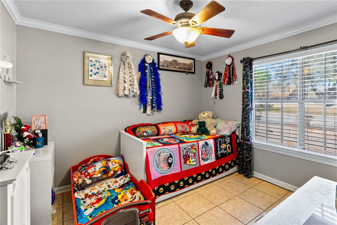 1201 Alaska Street Alice, TX 78332 - Photo 14 of 25