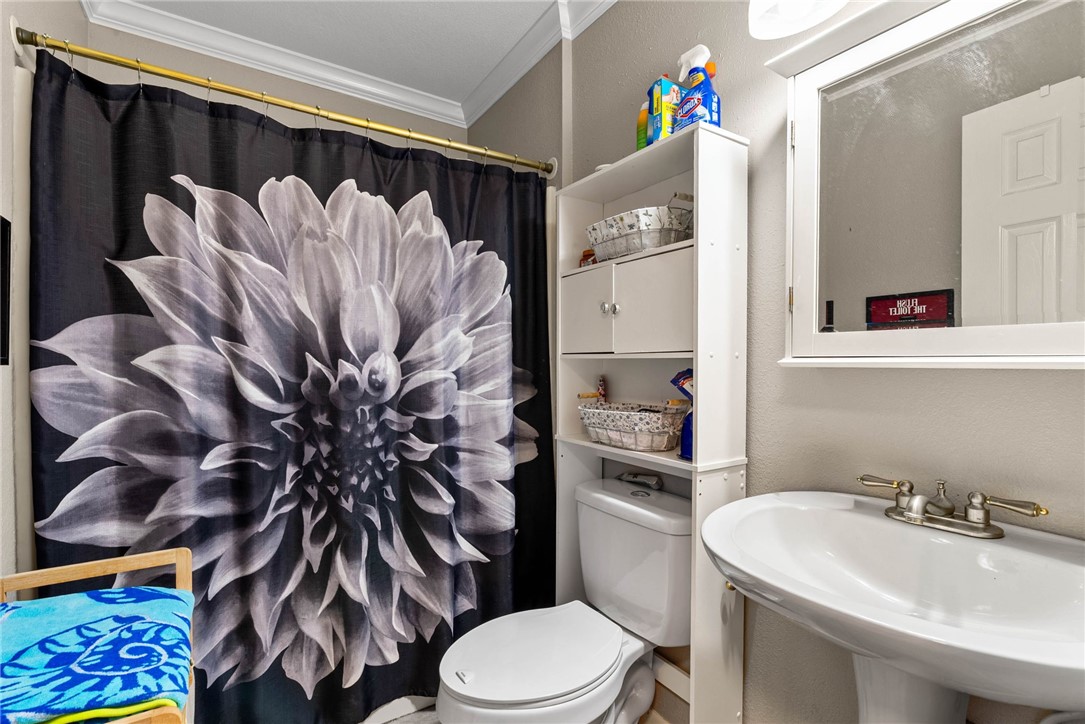 1201 Alaska Street Alice, TX 78332 - Photo 16 of 25