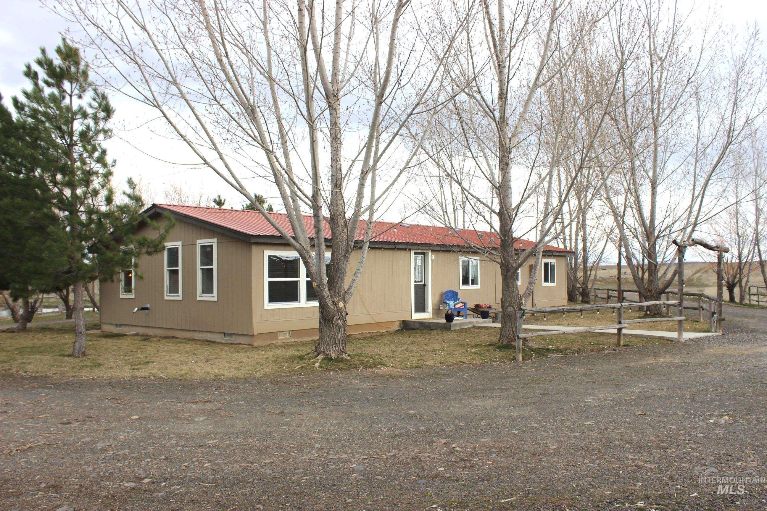 1824 Dutch Flat Road Midvale, ID 83645 - Photo 4 of 41 View of front facade with crawl space and a metal roof