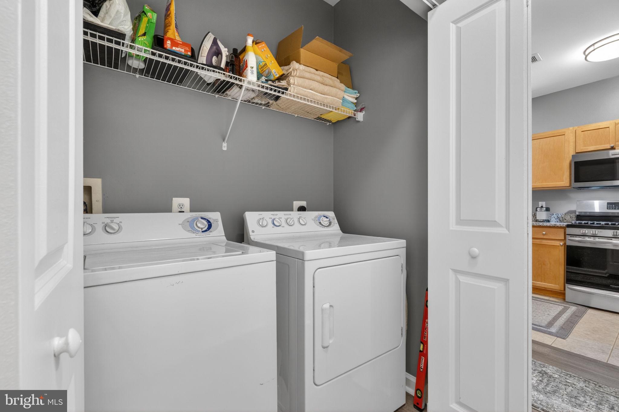 12000 Market Street, Unit 266 Reston, VA 20190 - Photo 23 of 49 Full size washer and dryer