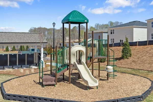 $482,042 | 5116 Un Hts Way, Flowery Branch, GA 30542
