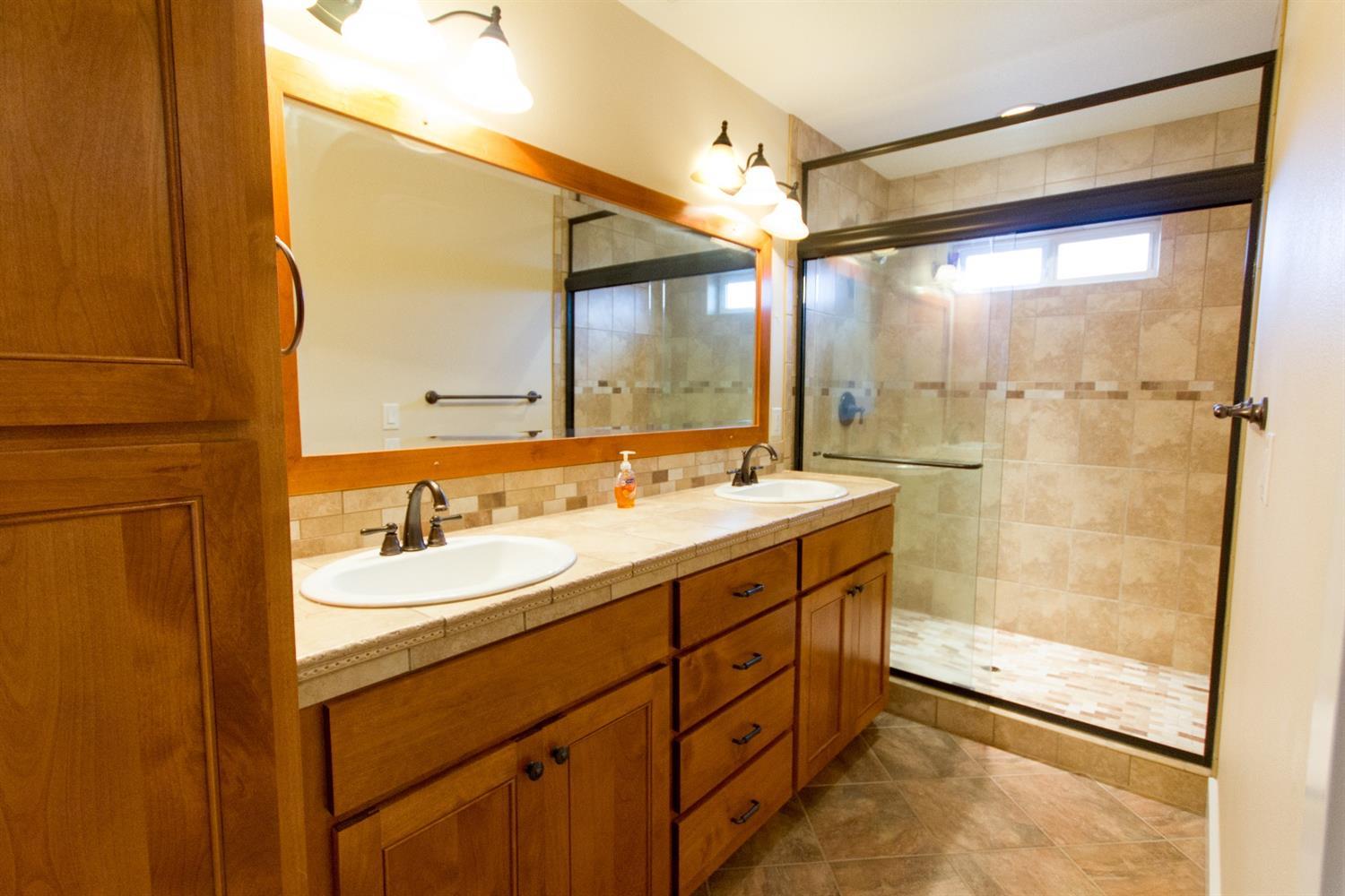 982 Pumpkin Ridge Eagle Point, OR 97524 - Photo 17 of 29 Additional Photo