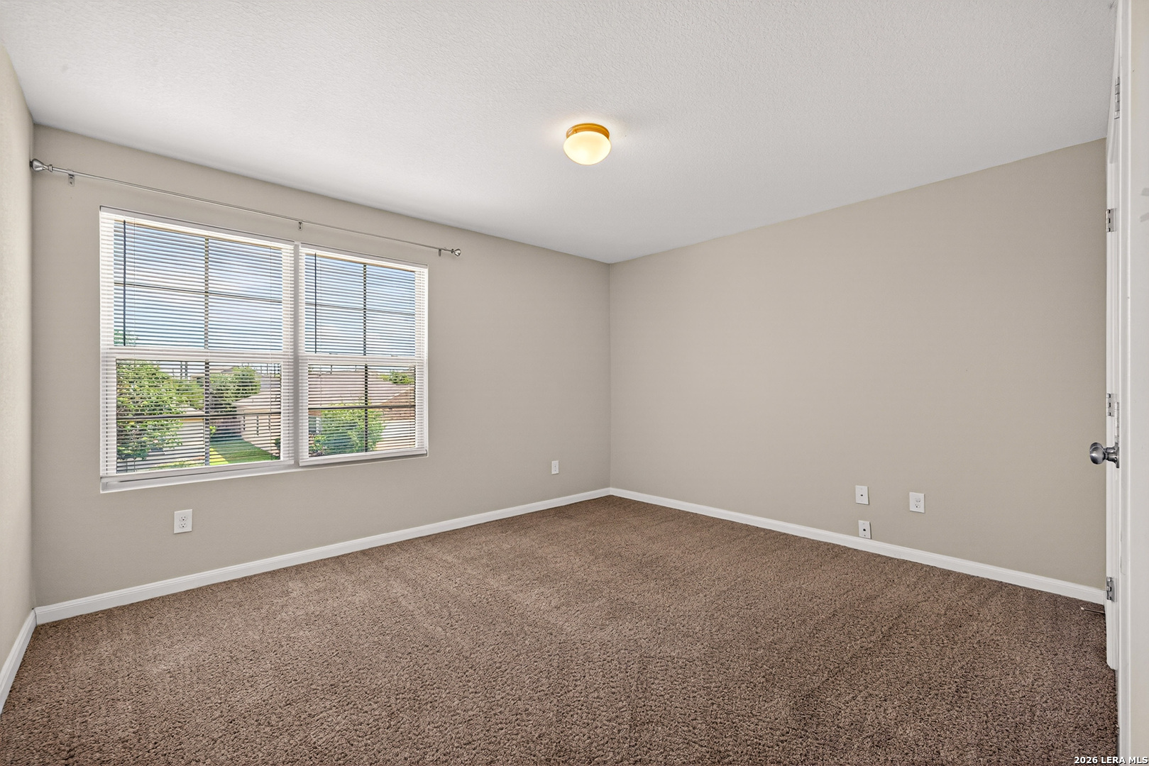 10426 Rosalina Loop Converse, TX 78109 - Photo 30 of 38