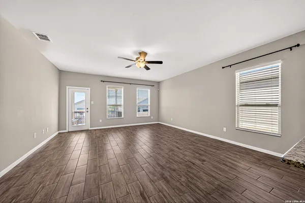 $2,395 | 10426 Rosalina Loop, Converse, TX 78109