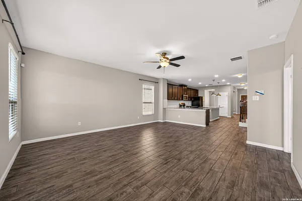 $2,395 | 10426 Rosalina Loop, Converse, TX 78109