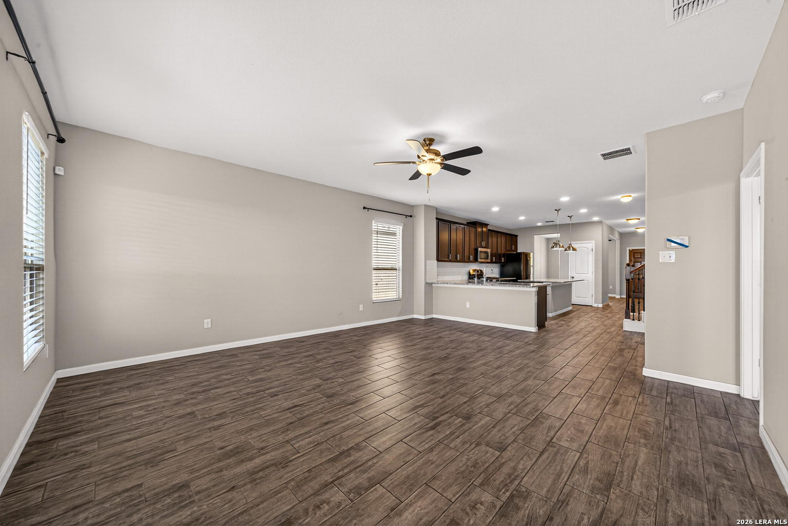 10426 Rosalina Loop Converse, TX 78109 - Photo 6 of 38