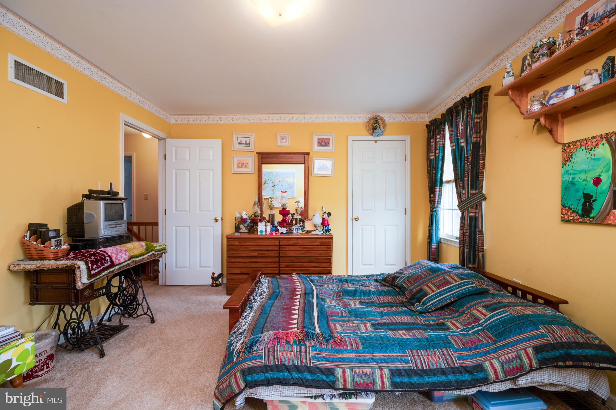 1052 Boeshore Circle Reading, PA 19605 - Photo 57 of 72 a bedroom with a bed and a desk