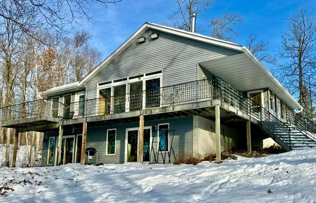 $600,000 | 36155 New Melahn Drive, Lake George, MN 56458
