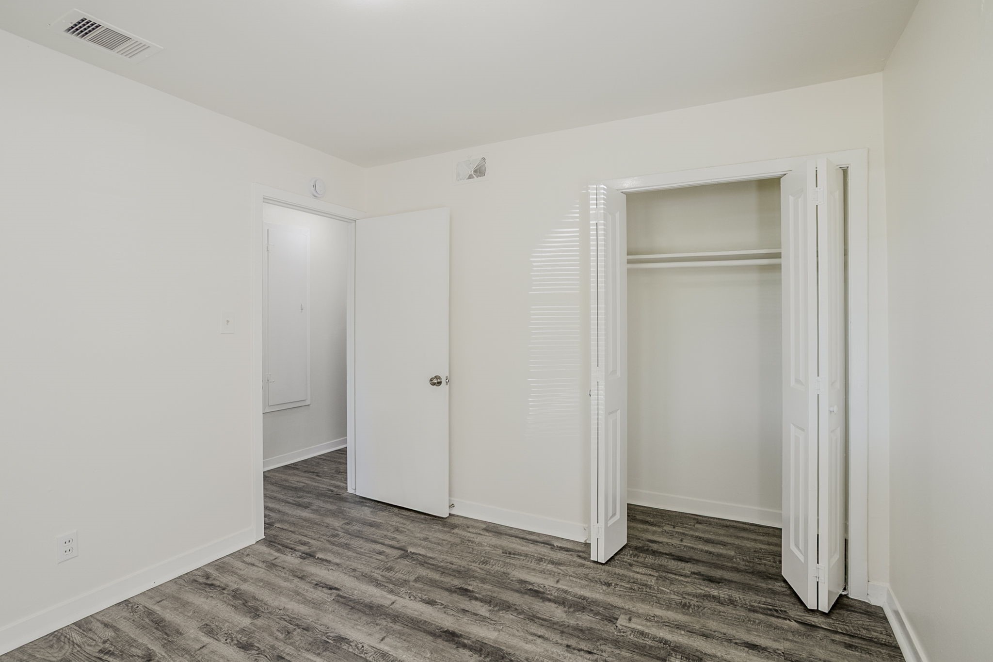 6434 Leader Street Houston, TX 77074 - Photo 35 of 46 a view of an empty room