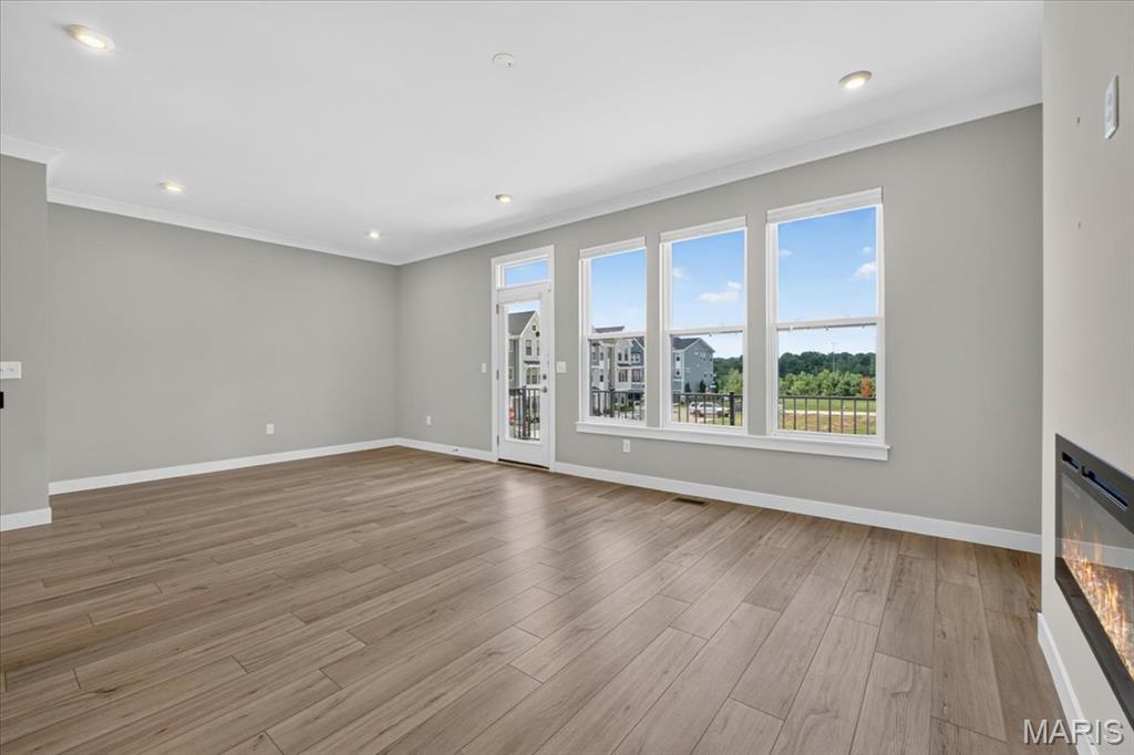 8933 Eager Road St. Louis, MO 63144 - Photo 5 of 33 Gallery Image 5