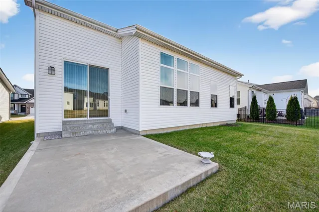 $3,250 | 111 Maelin Drive, Lake St. Louis, MO 63367