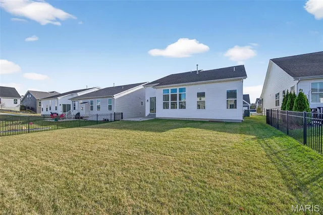 $3,250 | 111 Maelin Drive, Lake St. Louis, MO 63367