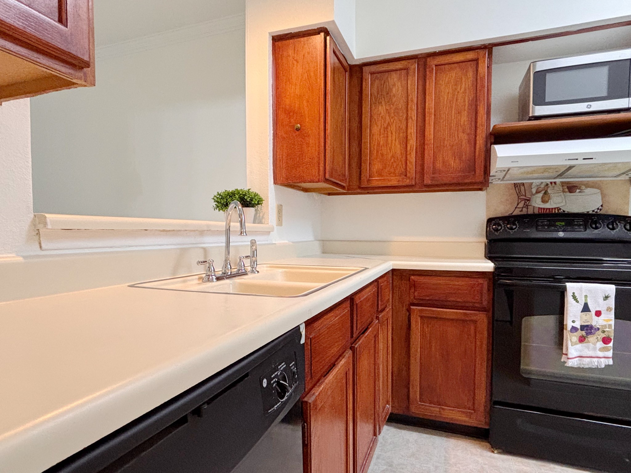 7797 Cambridge Street, Unit 7797 Houston, TX 77054 - Photo 4 of 13