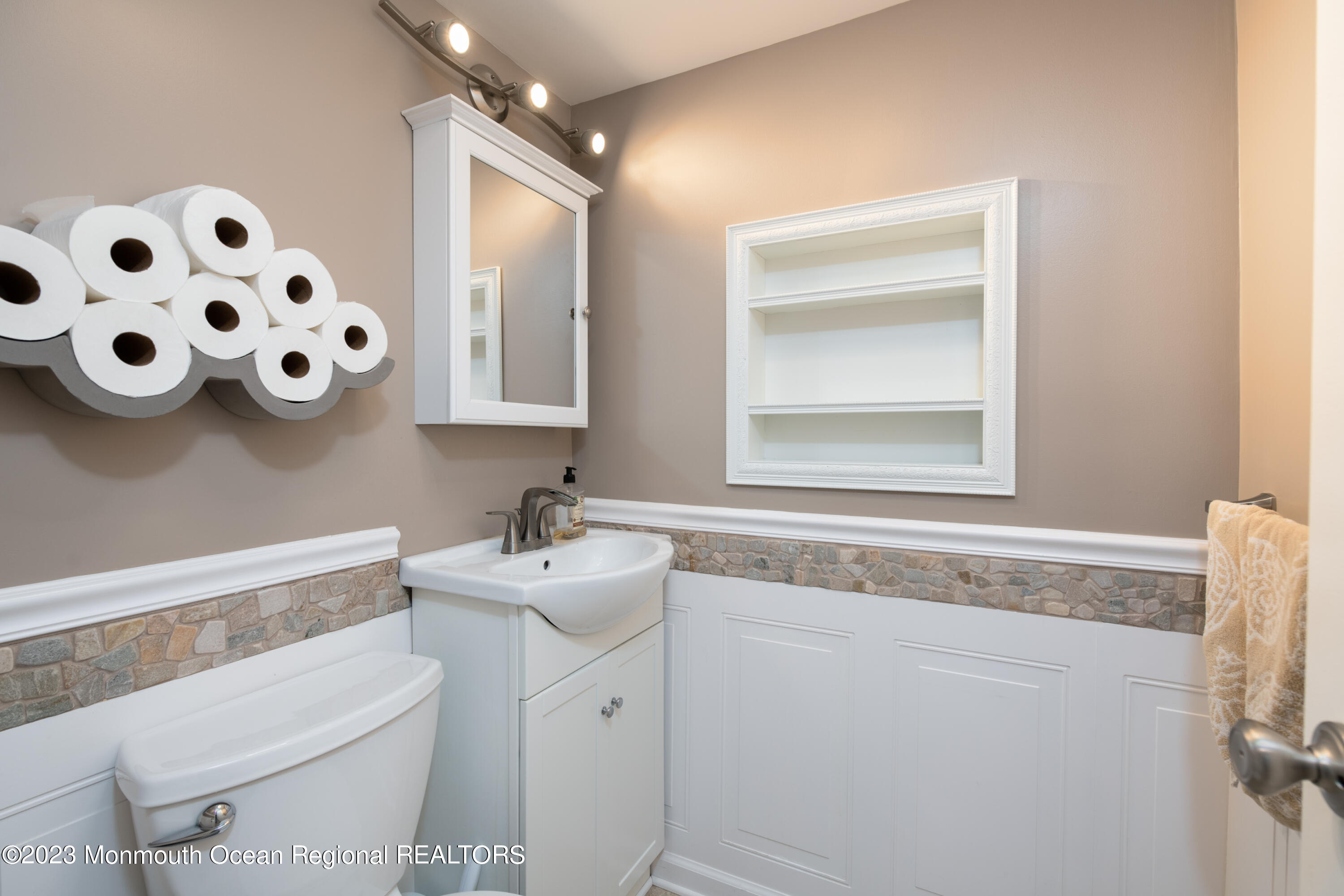 268 Harmony Road Middletown, NJ 07748 - Photo 30 of 50 EE84995E-B20B-4457-9CB3-236E4A2D1243