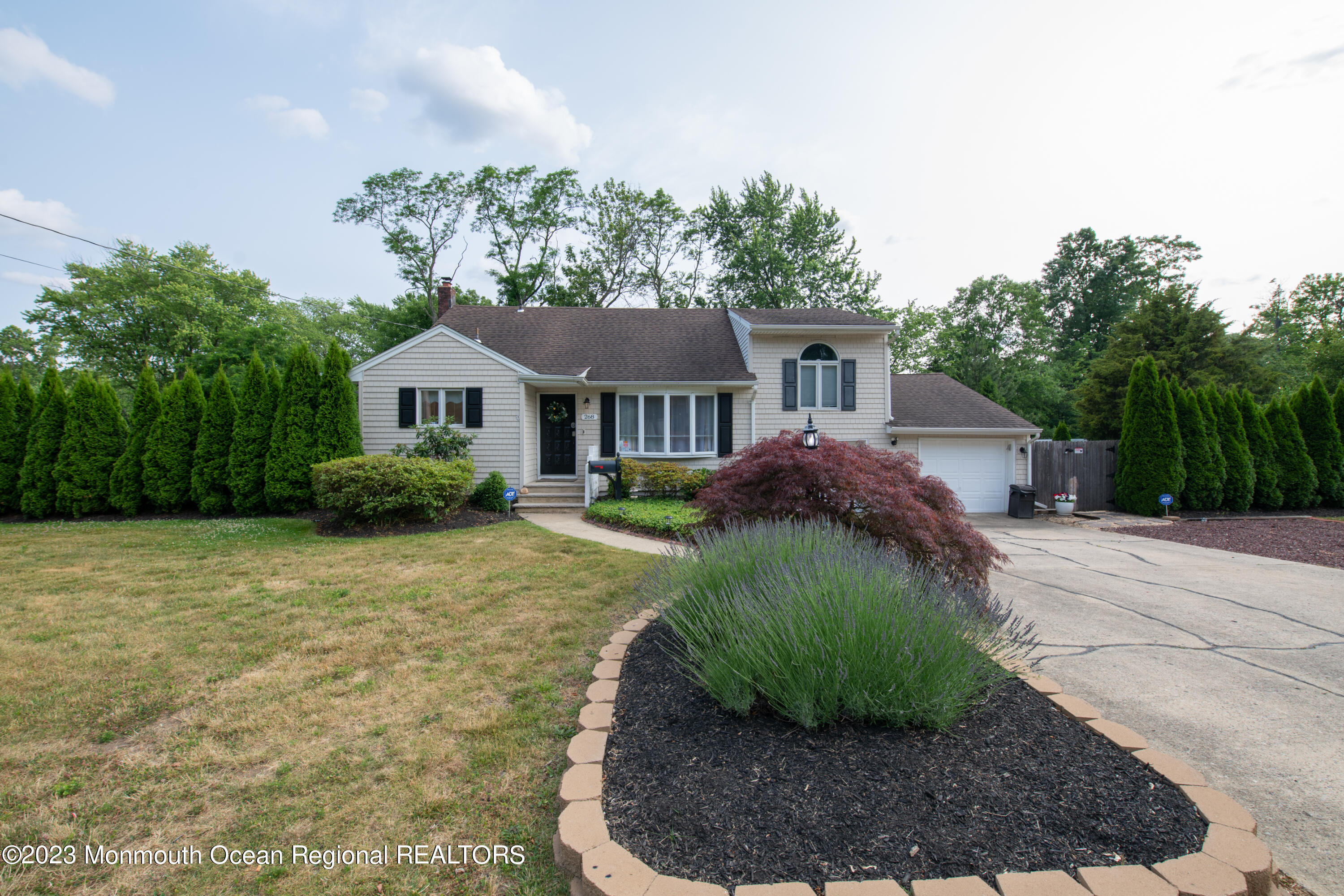 268 Harmony Road Middletown, NJ 07748 - Photo 3 of 50 4454577B-A97D-4527-BF53-459DF06FEBB0