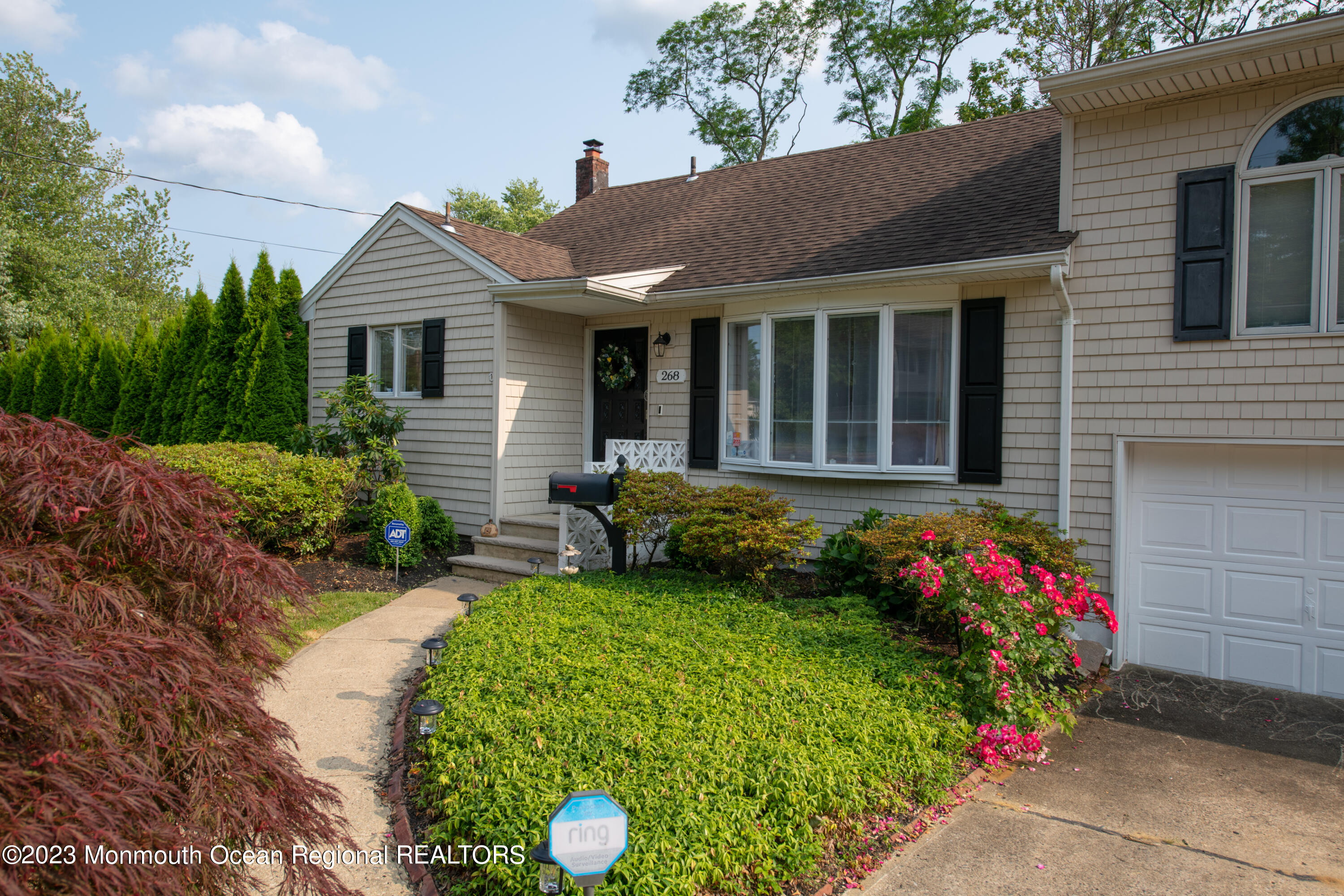 268 Harmony Road Middletown, NJ 07748 - Photo 7 of 50 80E8C5EC-95D8-4AE3-B600-40580C1C6E5A