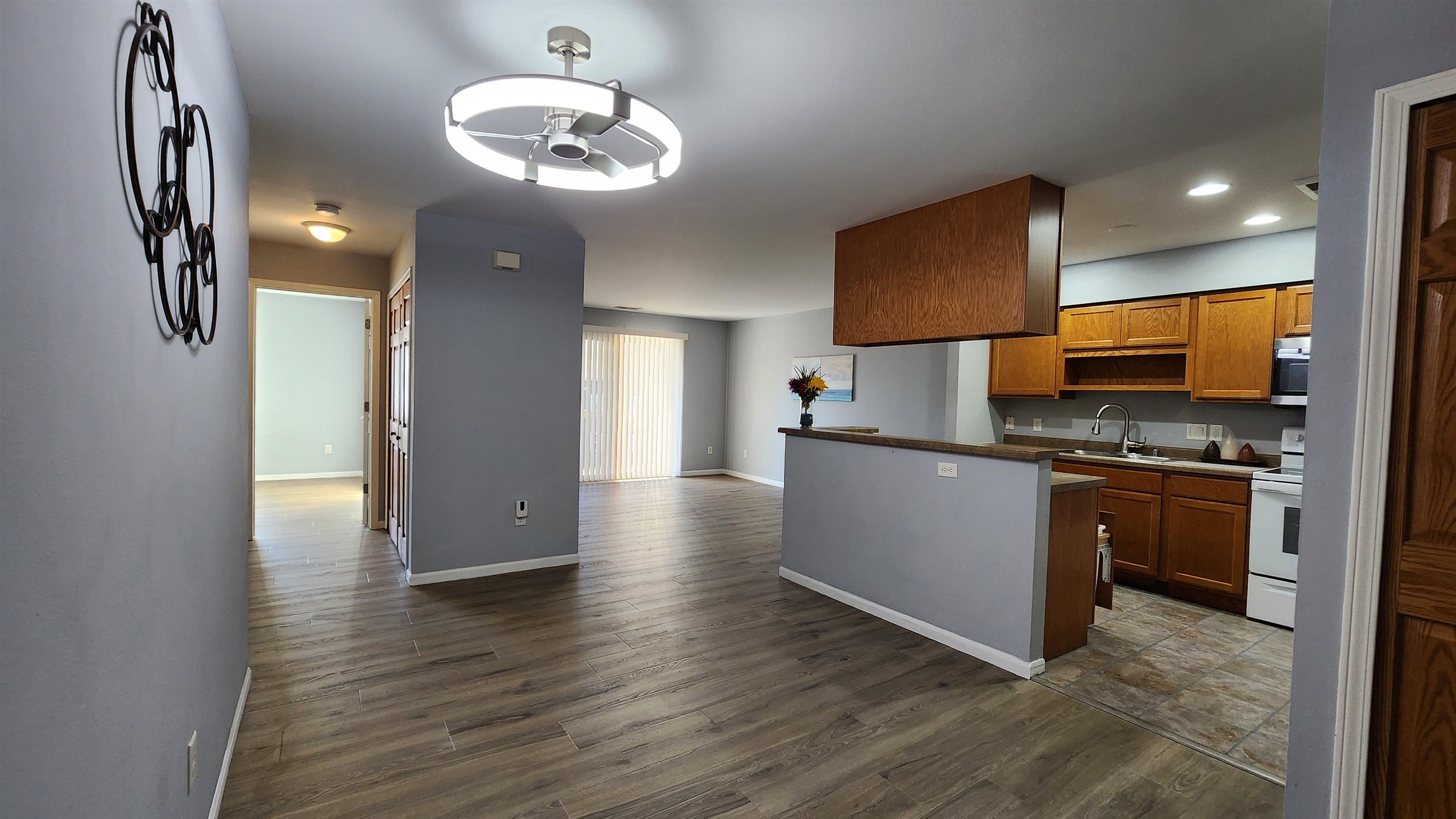 960 Rockefeller Lane Madison, WI 53704 - Photo 14 of 45