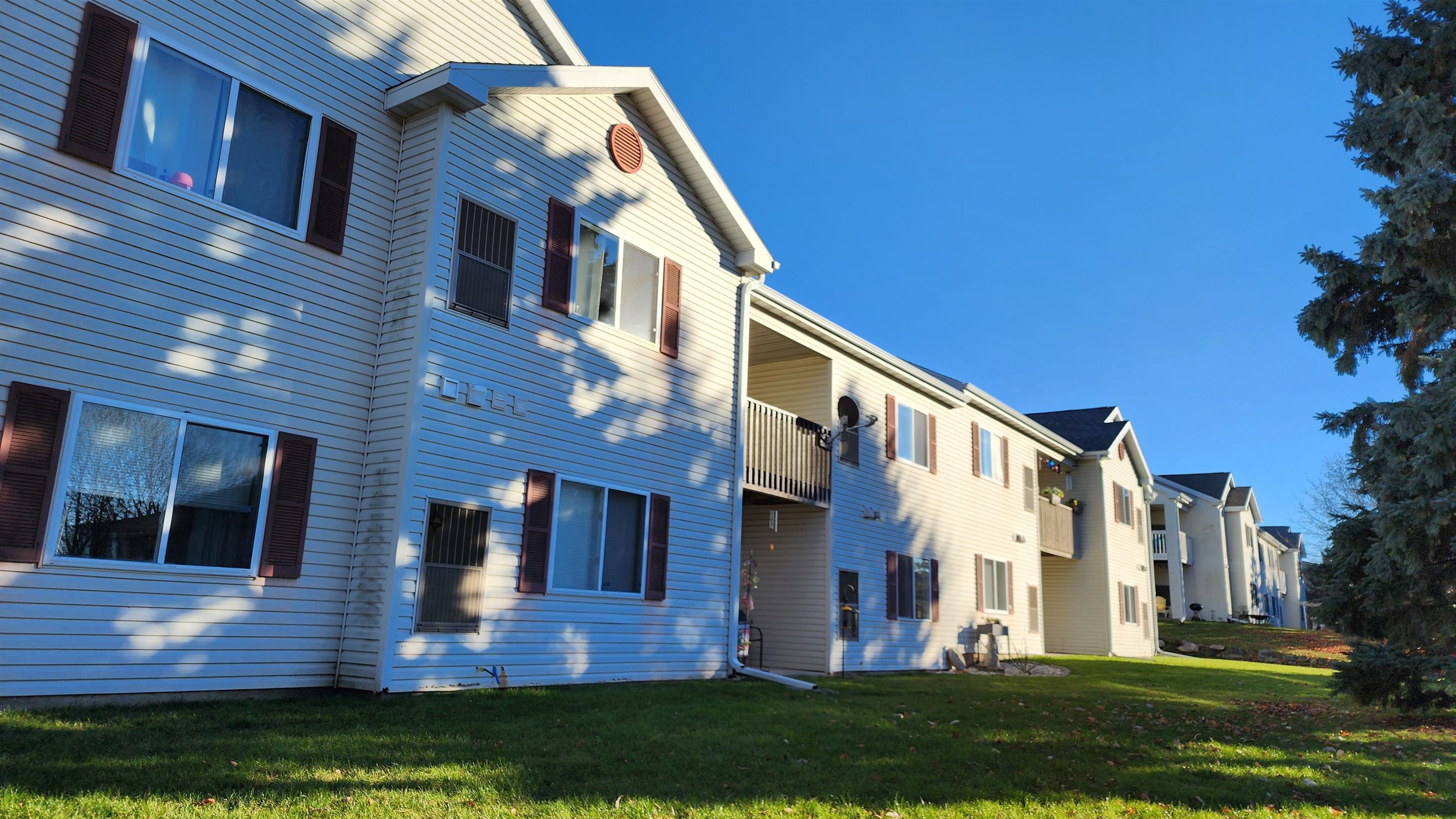 960 Rockefeller Lane Madison, WI 53704 - Photo 43 of 45