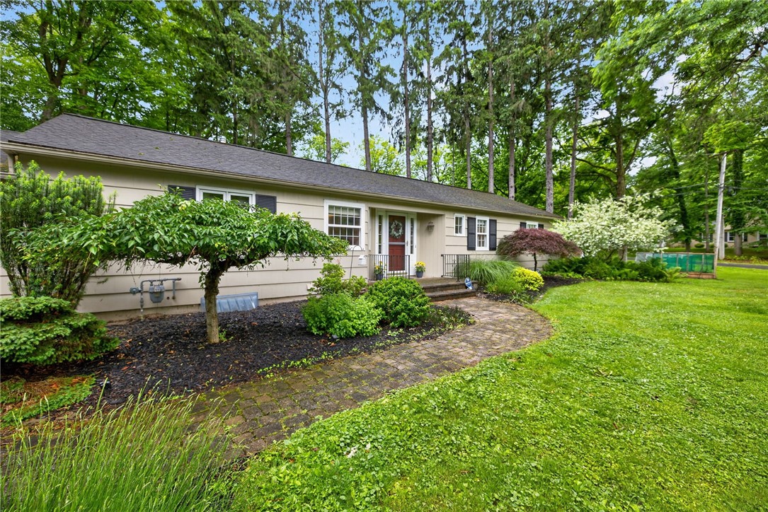 280 Woodland Road Pittsford, NY 14534 - Photo 4 of 30