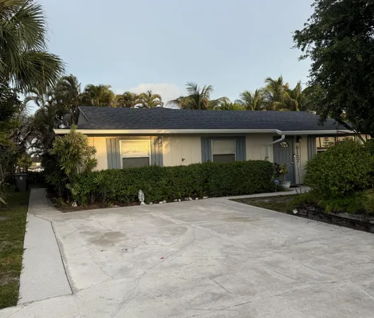 $2,400 | 9129 West Highland Pines Boulevard, Palm Beach Gardens, FL 33418