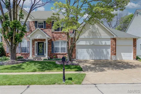 $879,900 | 2505 Cassandra Marie Drive, Ballwin, MO 63021