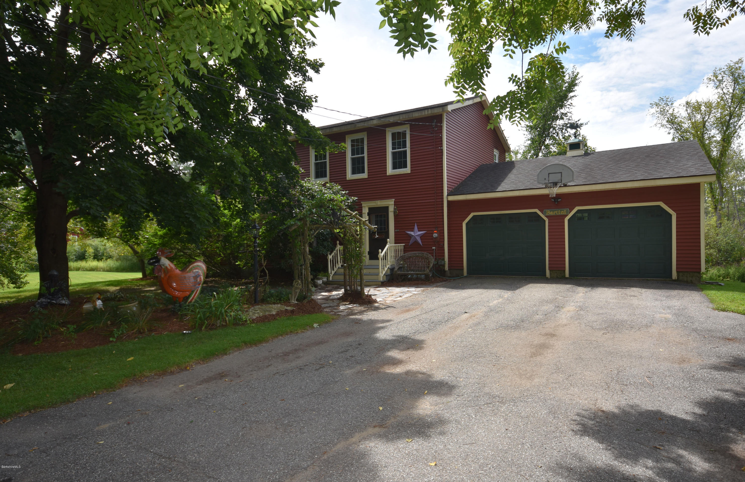 145 Melbourne Road Pittsfield, MA 01201 - Photo 2 of 55 Exterior