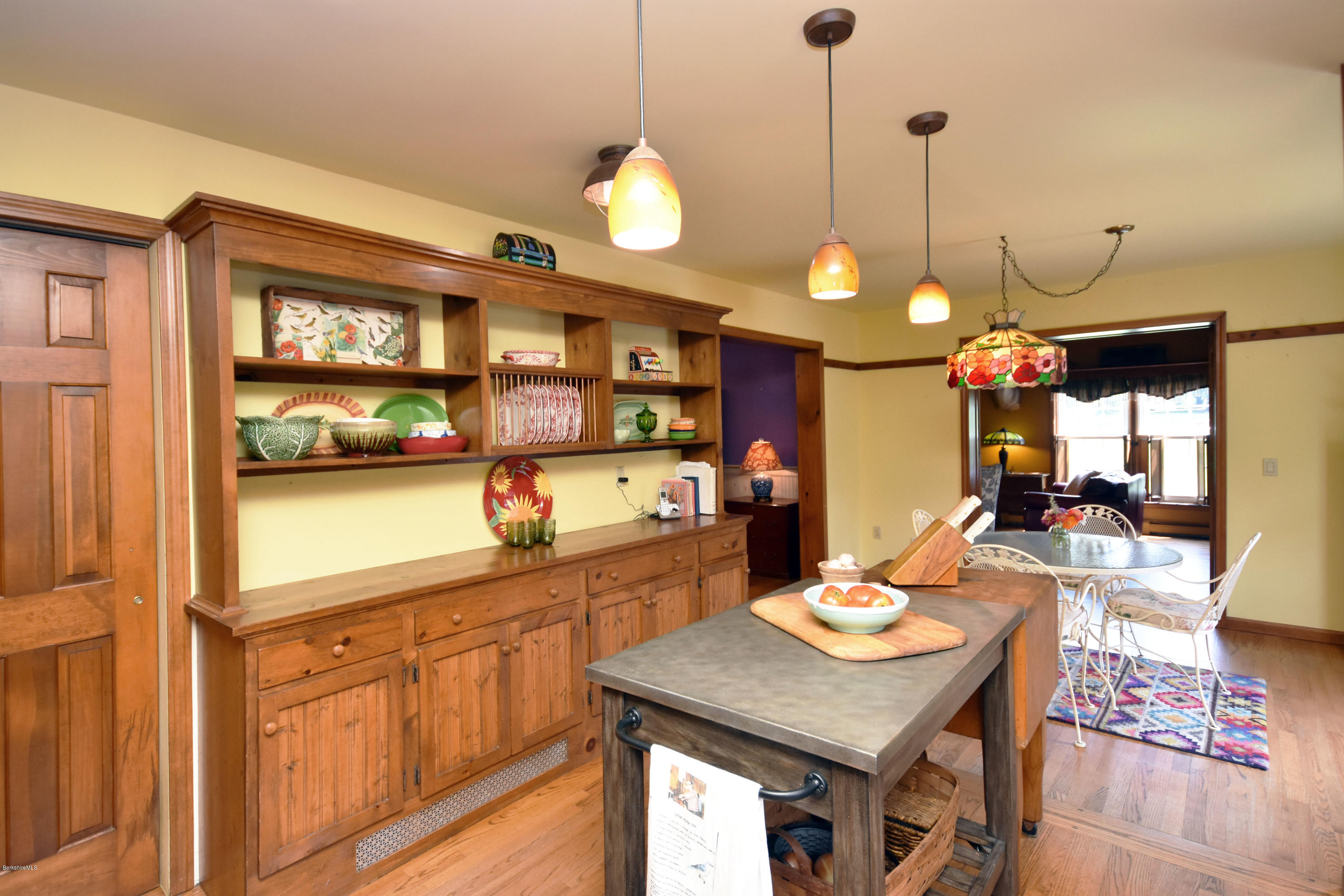 145 Melbourne Road Pittsfield, MA 01201 - Photo 11 of 55 Kitchen