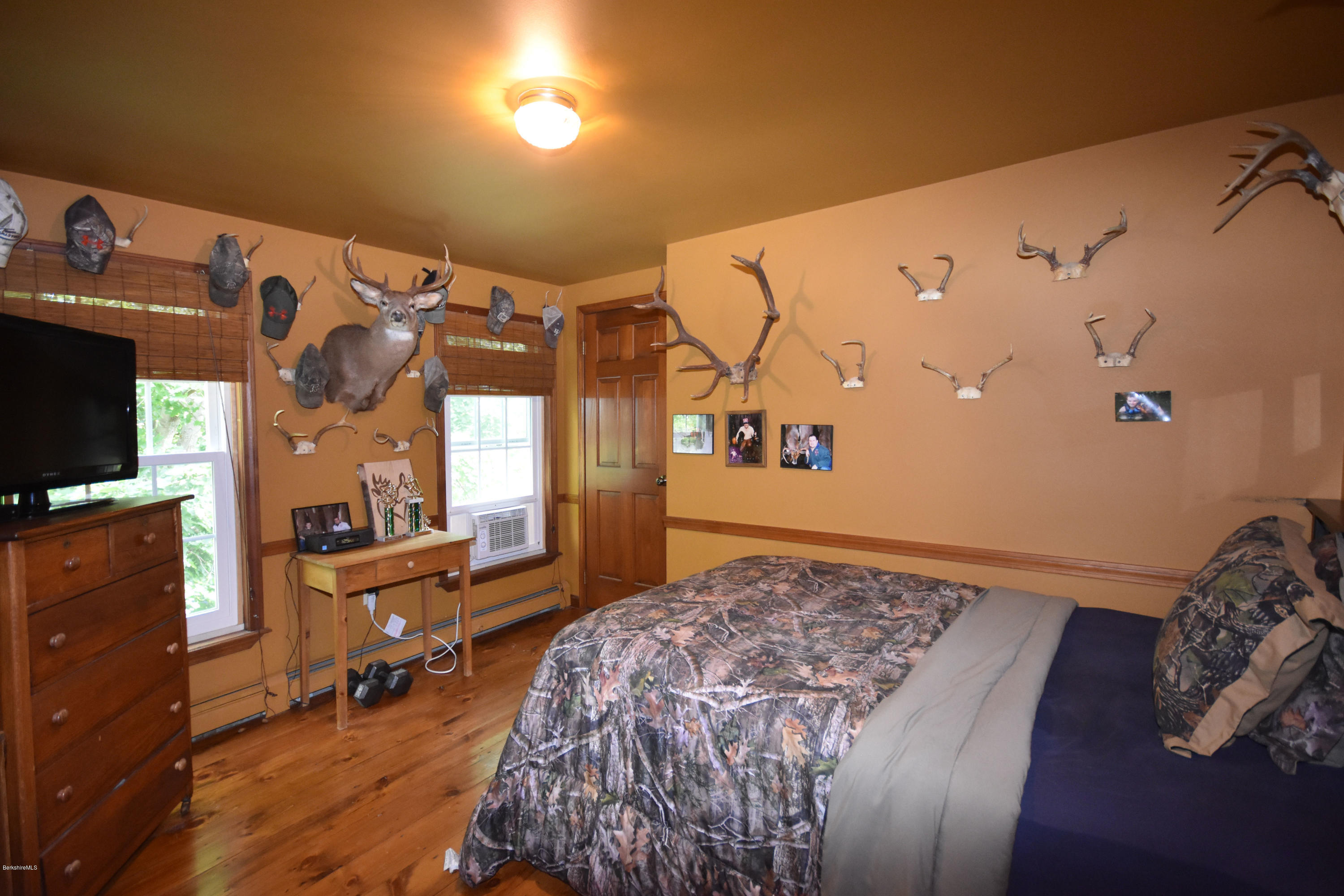 145 Melbourne Road Pittsfield, MA 01201 - Photo 31 of 55 Bedroom #2