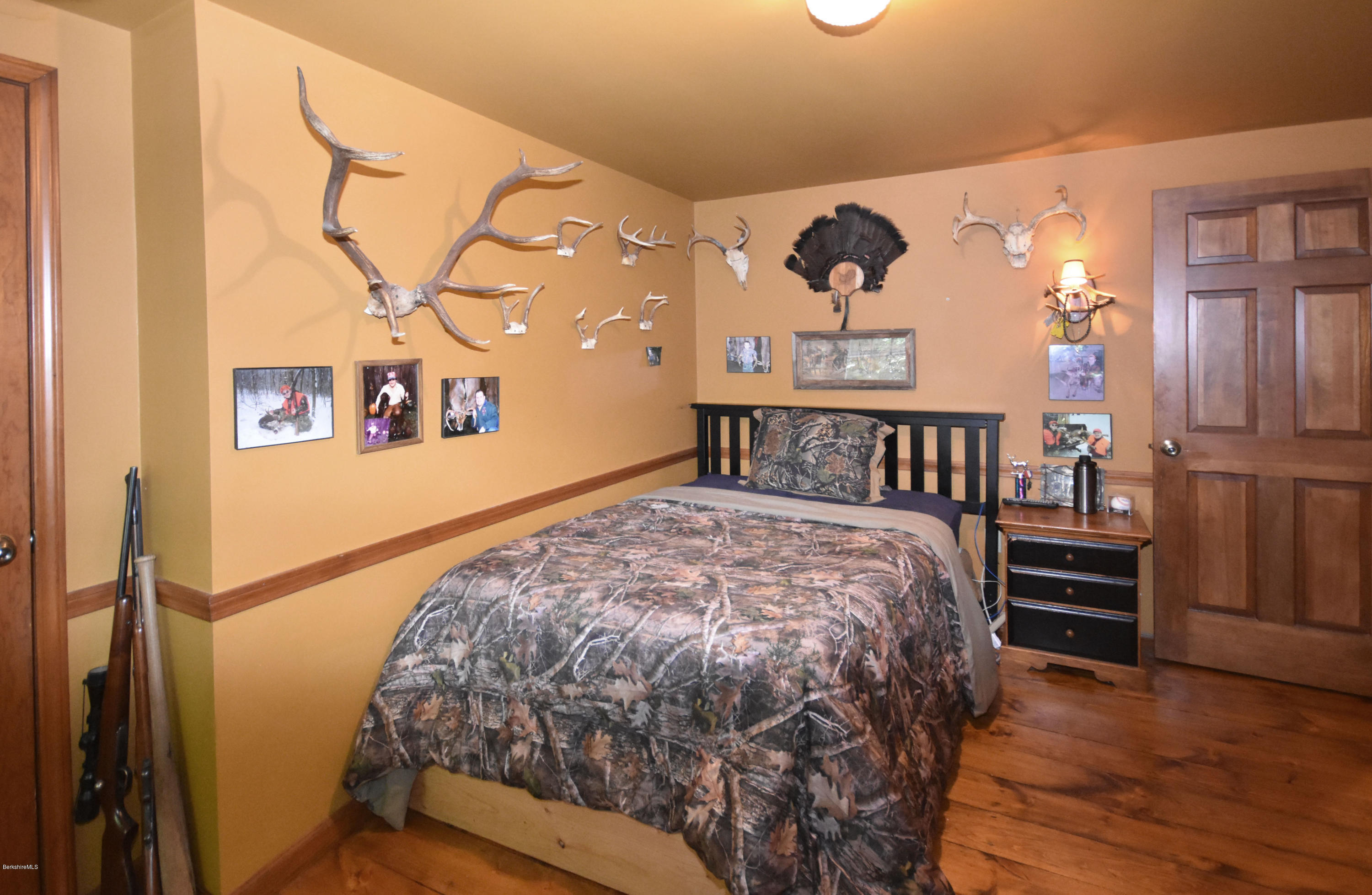 145 Melbourne Road Pittsfield, MA 01201 - Photo 33 of 55 Bedroom #2