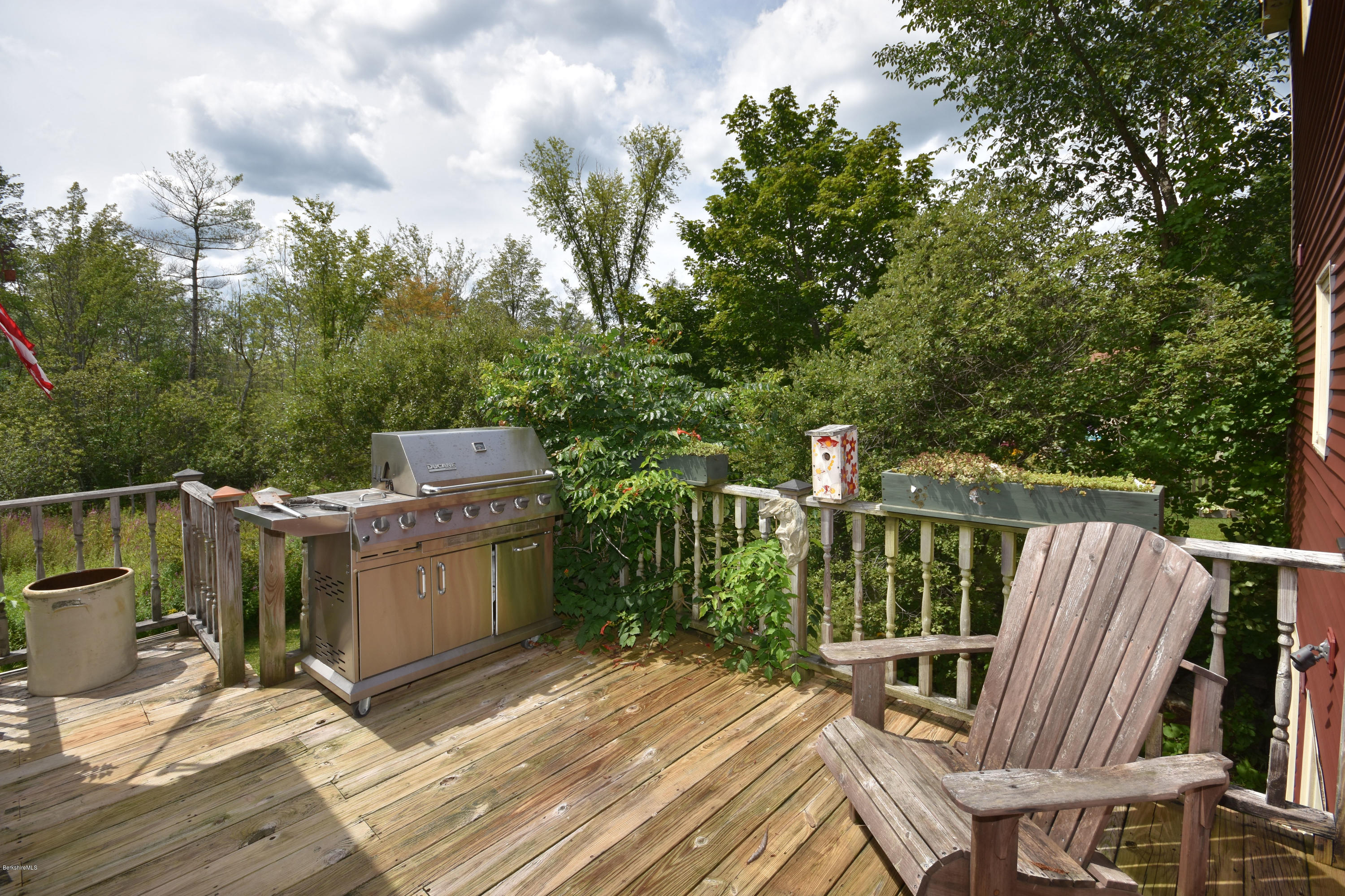 145 Melbourne Road Pittsfield, MA 01201 - Photo 46 of 55 Exterior - Deck